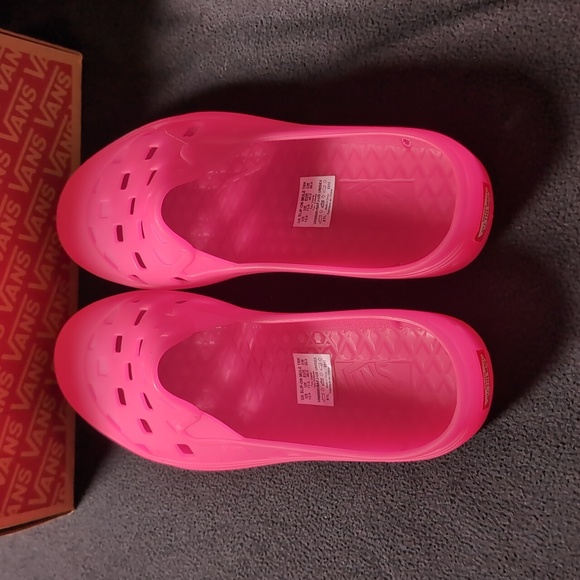 Vans Men's Hot Pink Slip-On Mule - Picture 2 of 5